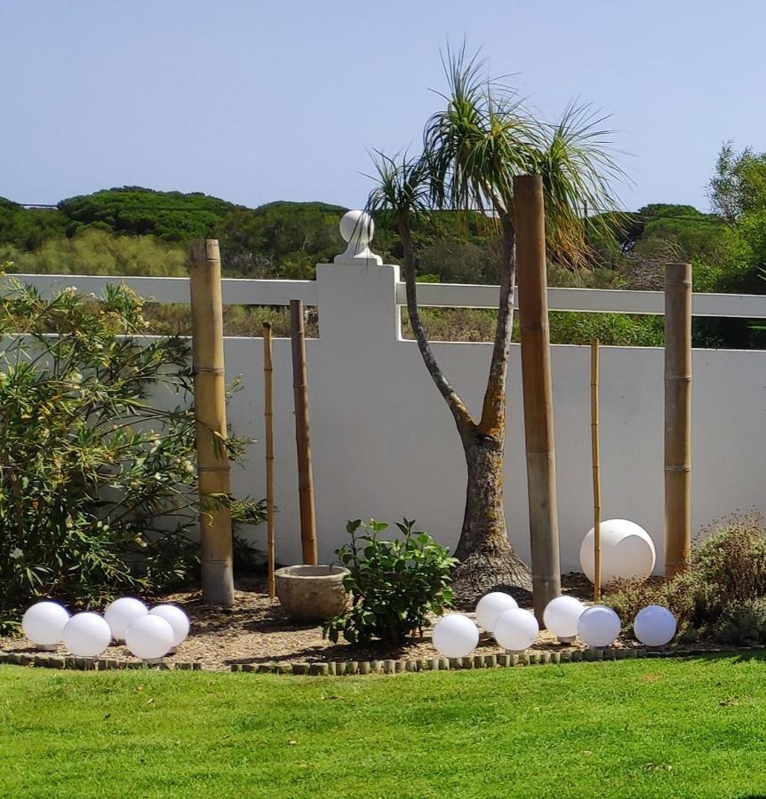 Alma Canos De Meca Villa